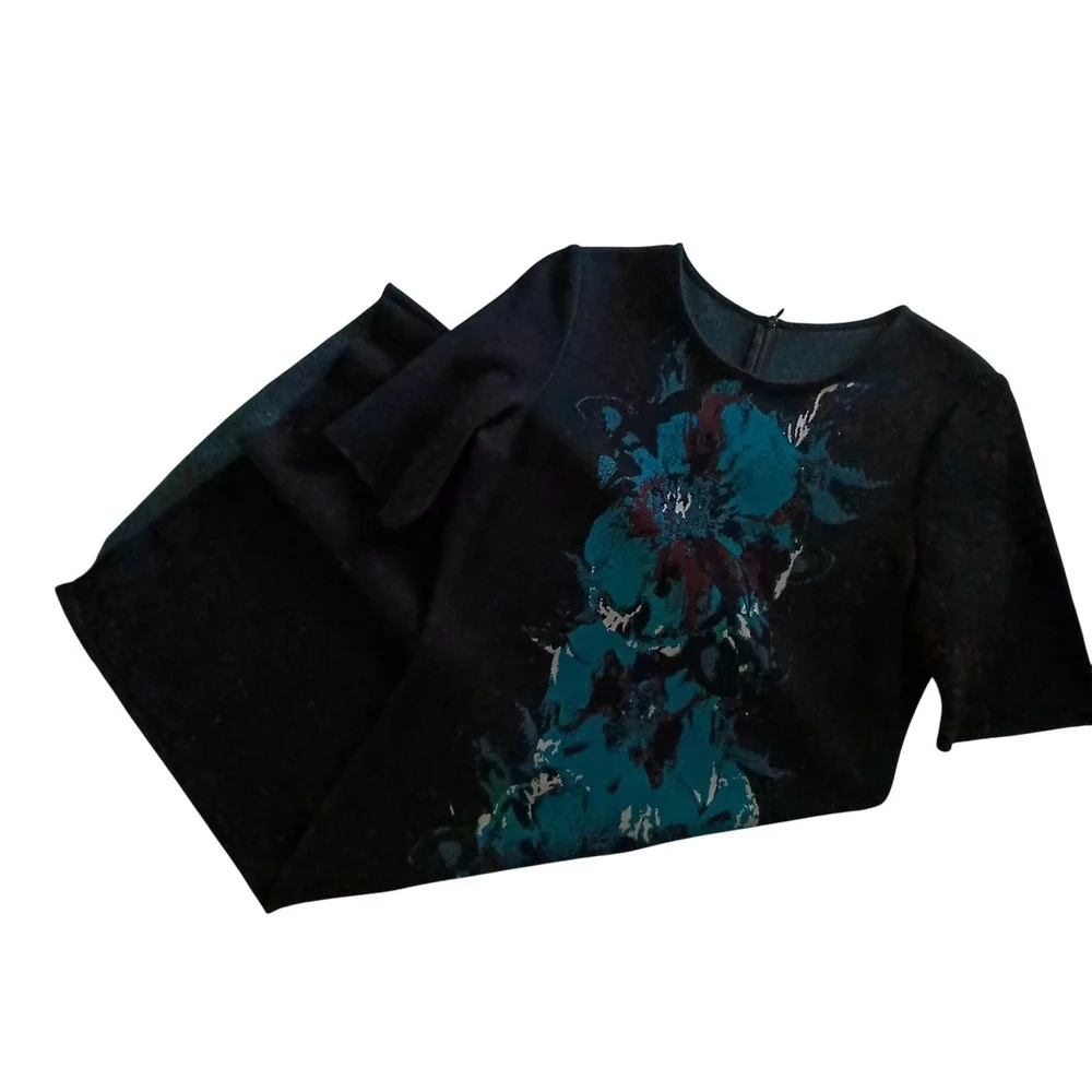 St. John Black Knit Sheath Dress Abstract Floral Intarsia Short Sleeve‎ Size 6